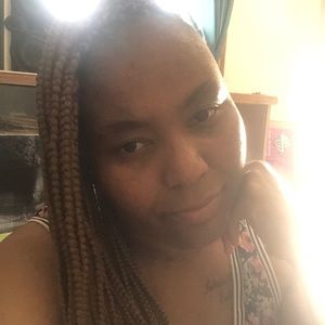 Meet your Posher, Brittney